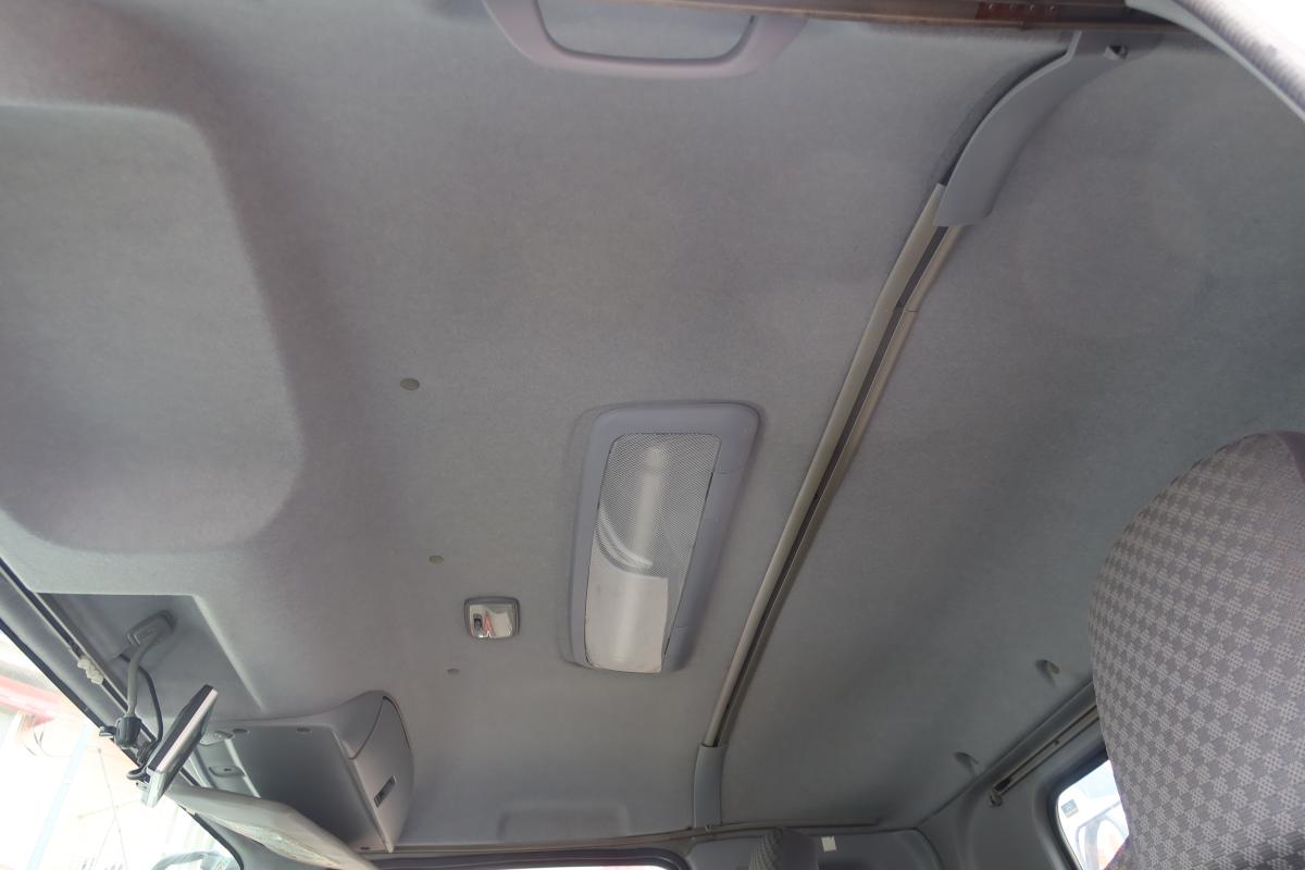 フォワード ベッド付 新明和製アームロール|中古トラックの販売・買取・査定のアイナビ