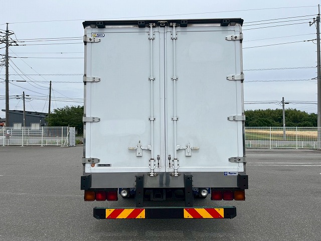 -30℃低温設定★後輪エアサス★6400×フルワイド★240馬力|中古トラックの販売・買取・査定のアイナビ