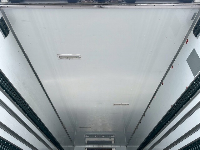 -30℃低温設定★後輪エアサス★6400×フルワイド★240馬力|中古トラックの販売・買取・査定のアイナビ