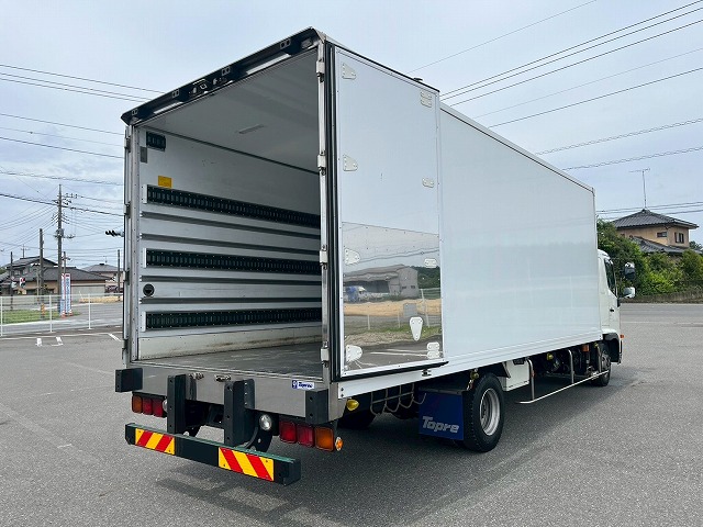 -30℃低温設定★後輪エアサス★6400×フルワイド★240馬力|中古トラックの販売・買取・査定のアイナビ