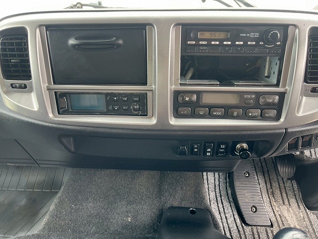 -30℃低温設定★後輪エアサス★6400×フルワイド★240馬力|中古トラックの販売・買取・査定のアイナビ