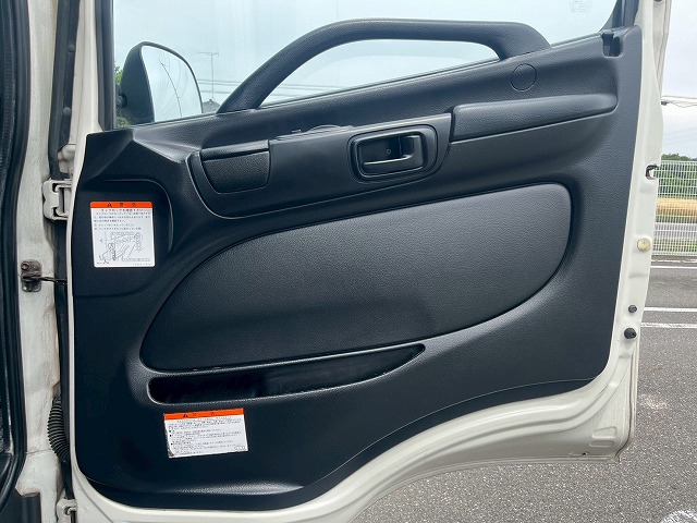 -30℃低温設定★後輪エアサス★6400×フルワイド★240馬力|中古トラックの販売・買取・査定のアイナビ