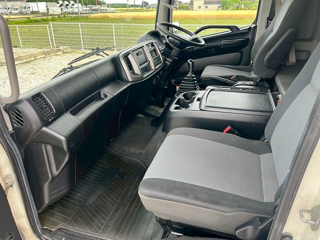 -30℃低温設定★後輪エアサス★6400×フルワイド★240馬力|中古トラックの販売・買取・査定のアイナビ