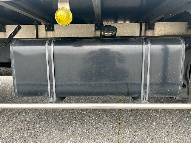 -30℃低温設定★後輪エアサス★6400×フルワイド★240馬力|中古トラックの販売・買取・査定のアイナビ