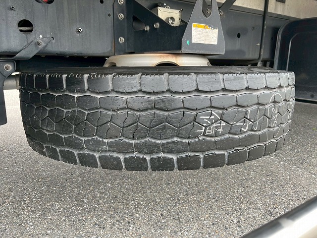 -30℃低温設定★後輪エアサス★6400×フルワイド★240馬力|中古トラックの販売・買取・査定のアイナビ