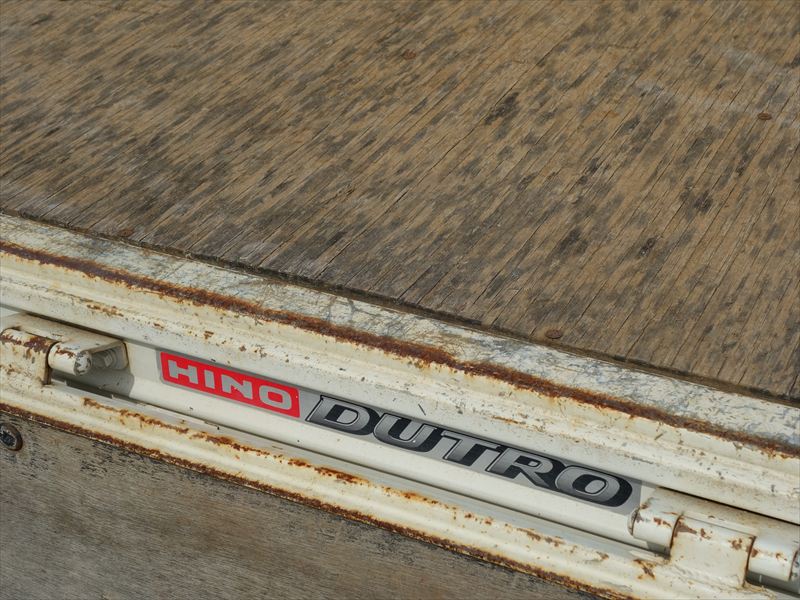 4段ラジコン 標準ロング 3t AT|中古トラックの販売・買取・査定のアイナビ