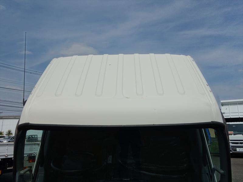 4段ラジコン 標準ロング 3t AT|中古トラックの販売・買取・査定のアイナビ