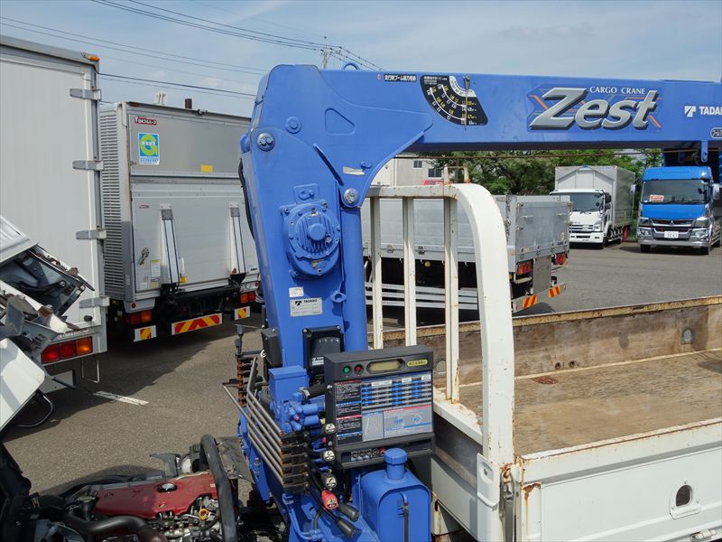 4段ラジコン 標準ロング 3t AT|中古トラックの販売・買取・査定のアイナビ