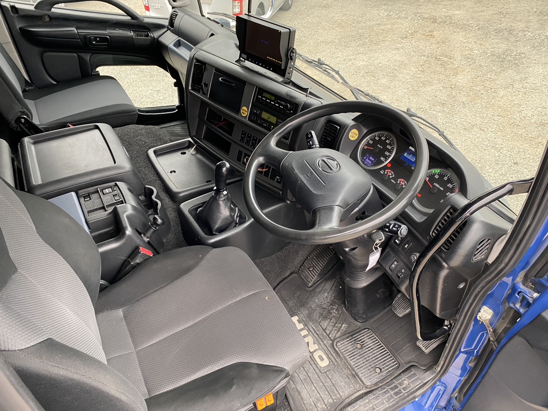 H28年式、プロフィア、アルミブロック、車検付|中古トラックの販売・買取・査定のアイナビ