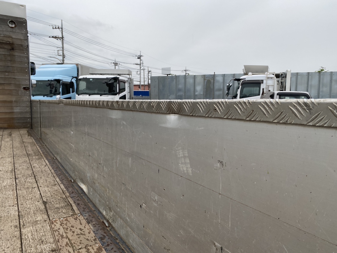 H28年式、プロフィア、アルミブロック、車検付|中古トラックの販売・買取・査定のアイナビ