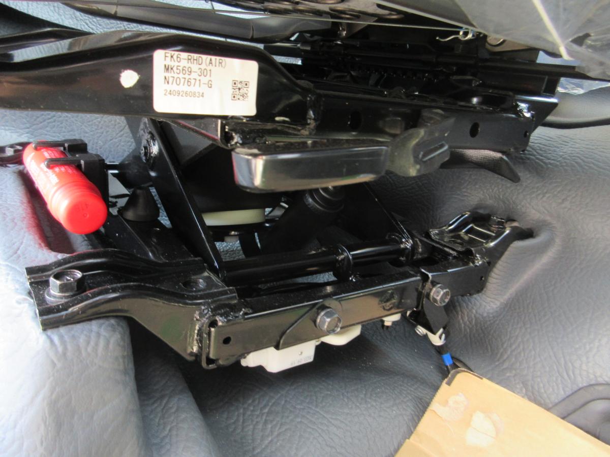 極東製 フックロール 脱着装置付コンテナ専用車 !!|中古トラックの販売・買取・査定のアイナビ