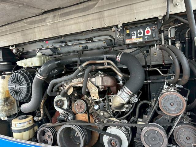 日野セレガバス|中古トラックの販売・買取・査定のアイナビ