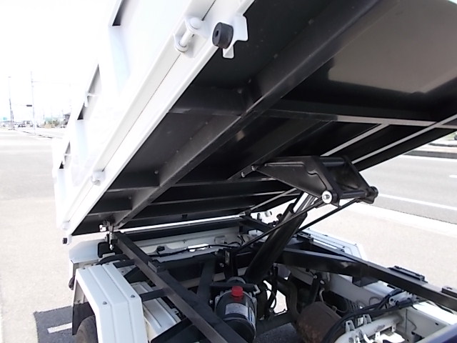 H3年式 キャリー4WDダンプ 走行8千Km|中古トラックの販売・買取・査定のアイナビ