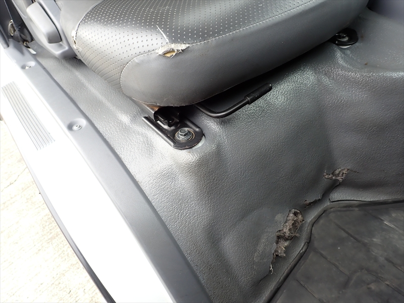 【351251】いすゞ エルフ 木製平ボディ垂直P/G付|中古トラックの販売・買取・査定のアイナビ