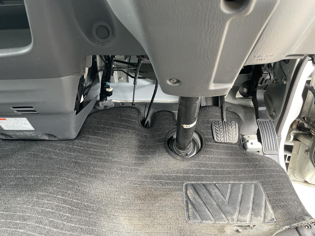 H27ボンゴバン 1t 2人乗り|中古トラックの販売・買取・査定のアイナビ