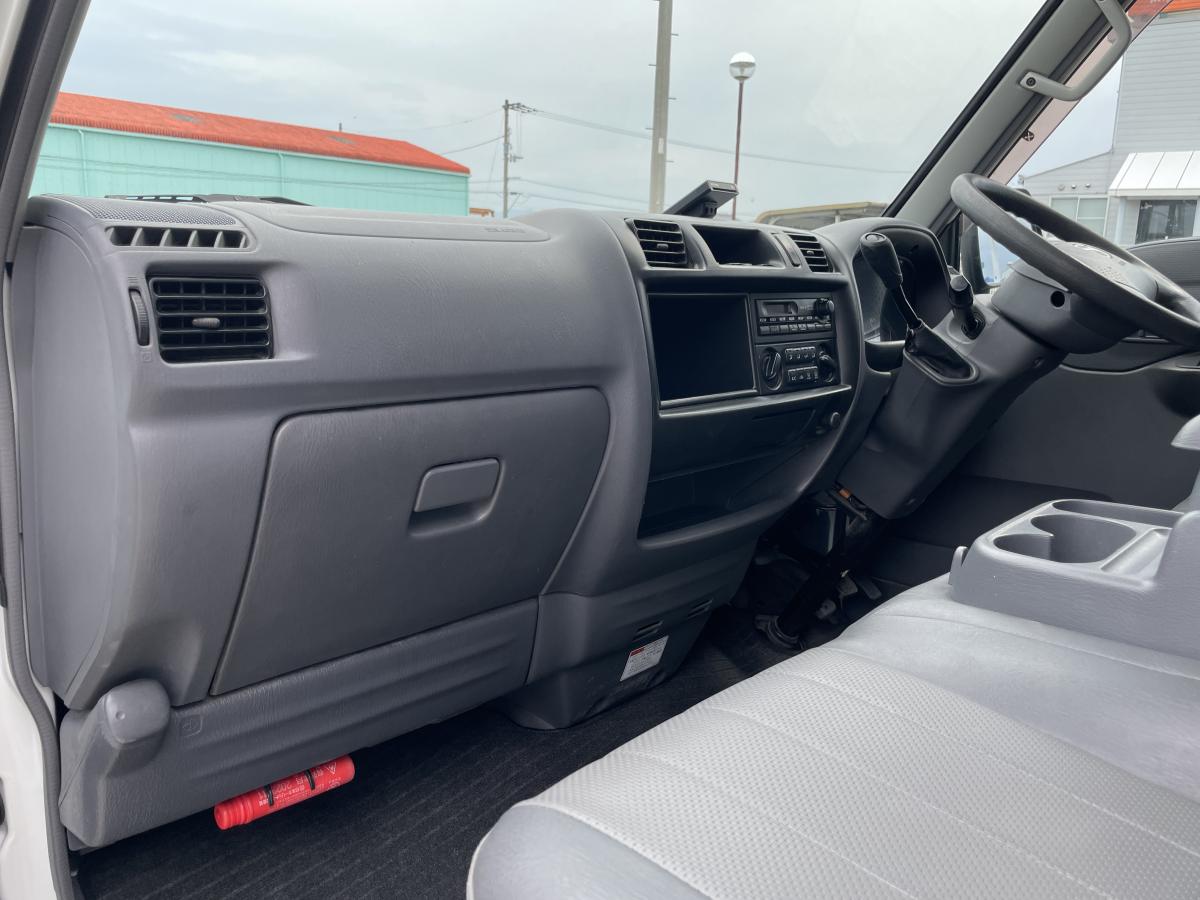 H27ボンゴバン 1t 2人乗り|中古トラックの販売・買取・査定のアイナビ