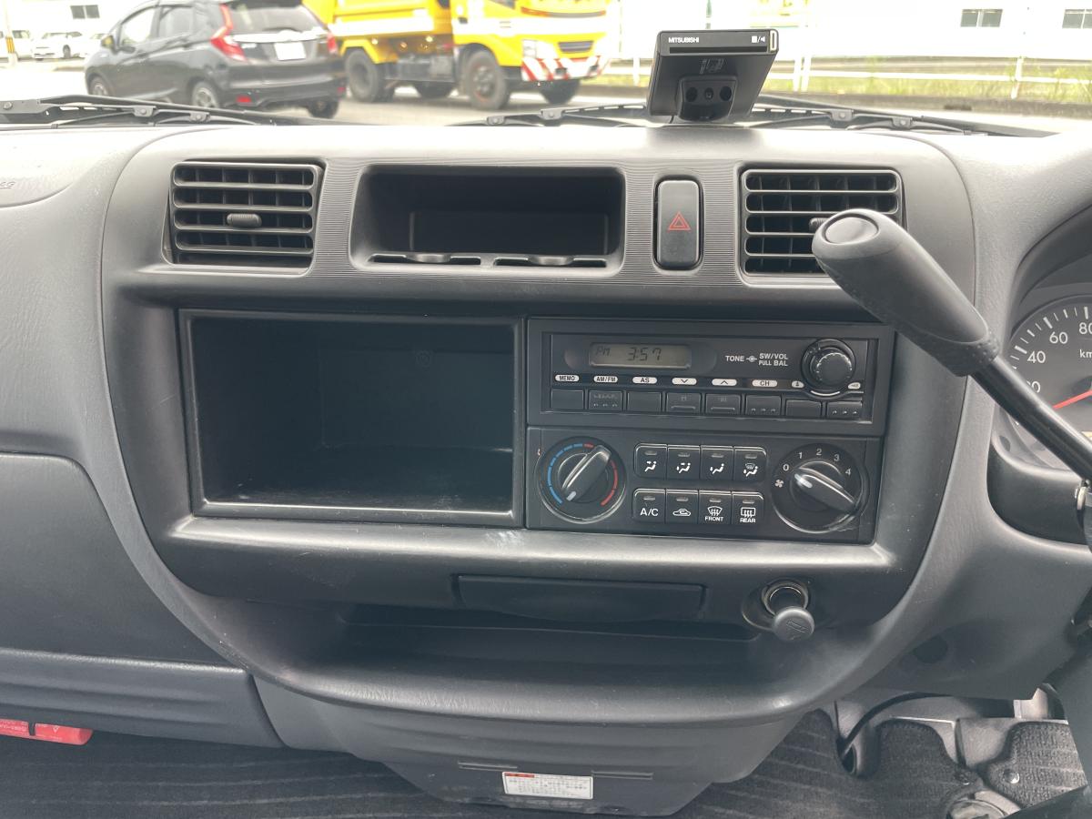 H27ボンゴバン 1t 2人乗り|中古トラックの販売・買取・査定のアイナビ