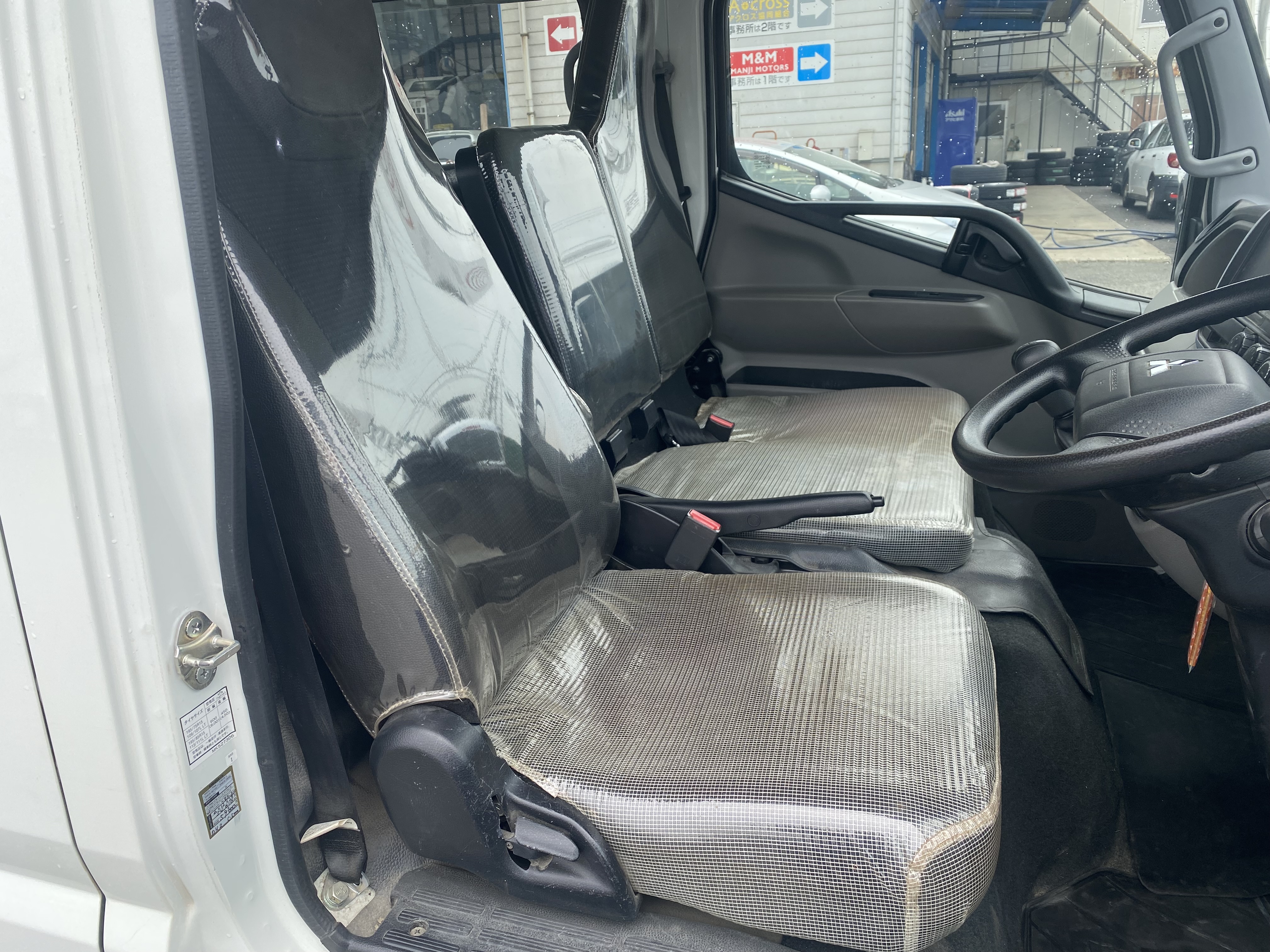 キャンター|中古トラックの販売・買取・査定のアイナビ