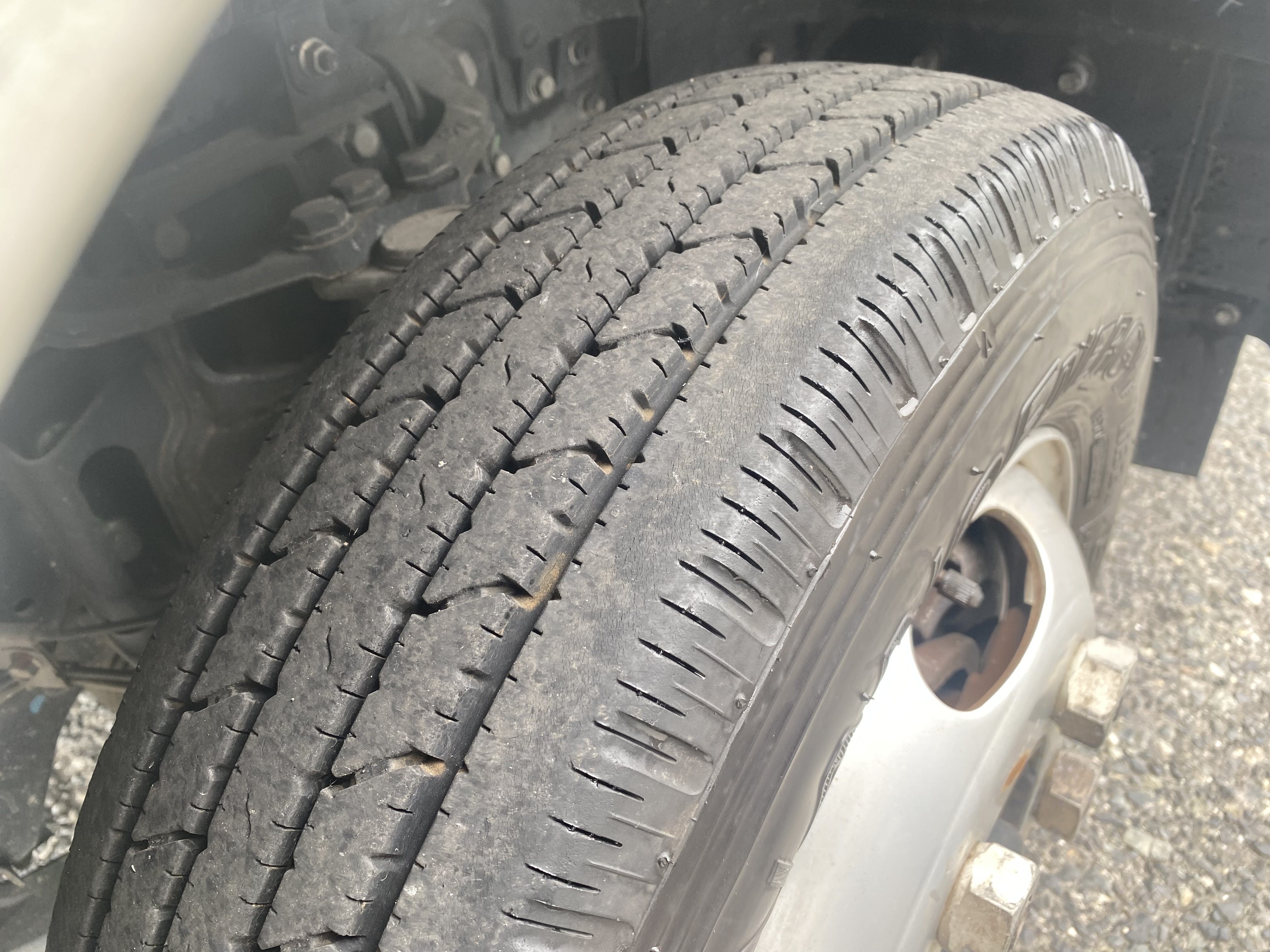 キャンター|中古トラックの販売・買取・査定のアイナビ