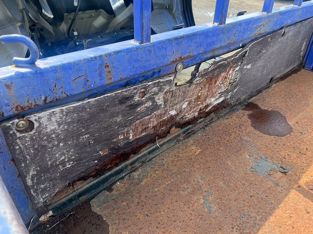 アーム式パワーゲート★4ナンバー★10尺ボディ★5トン限定★MT|中古トラックの販売・買取・査定のアイナビ