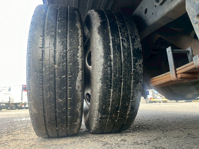 アーム式パワーゲート★4ナンバー★10尺ボディ★5トン限定★MT|中古トラックの販売・買取・査定のアイナビ