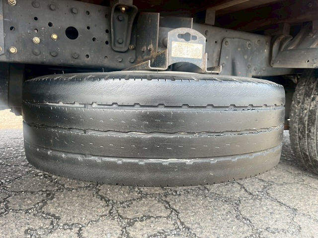 アーム式パワーゲート★4ナンバー★10尺ボディ★5トン限定★MT|中古トラックの販売・買取・査定のアイナビ