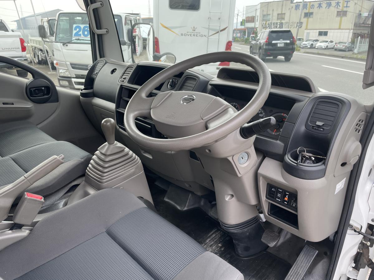 H29アトラス 1.4t 平ボディ 4WD|中古トラックの販売・買取・査定のアイナビ