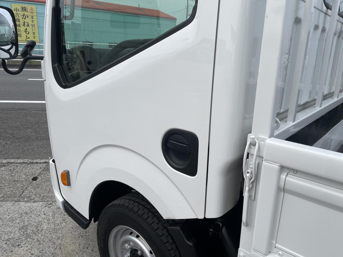 H29アトラス 1.4t 平ボディ 4WD|中古トラックの販売・買取・査定のアイナビ