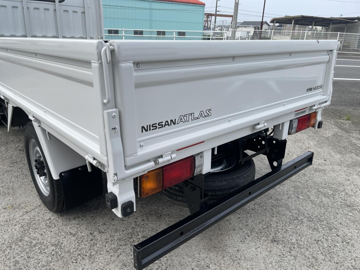 H29アトラス 1.4t 平ボディ 4WD|中古トラックの販売・買取・査定のアイナビ