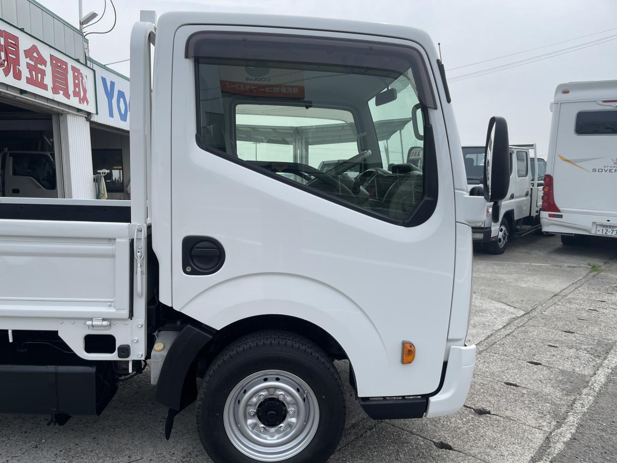 H29アトラス 1.4t 平ボディ 4WD|中古トラックの販売・買取・査定のアイナビ