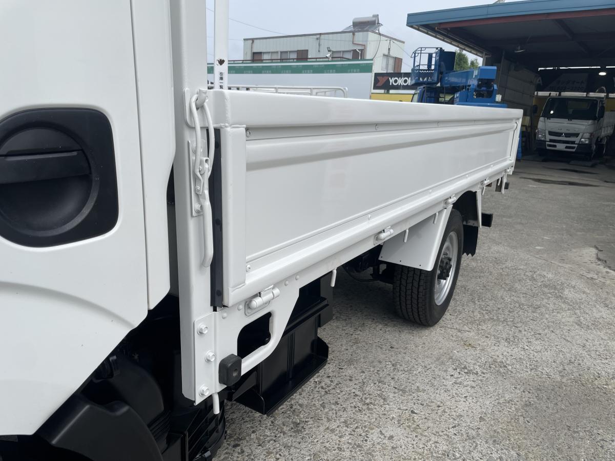 H29アトラス 1.4t 平ボディ 4WD|中古トラックの販売・買取・査定のアイナビ