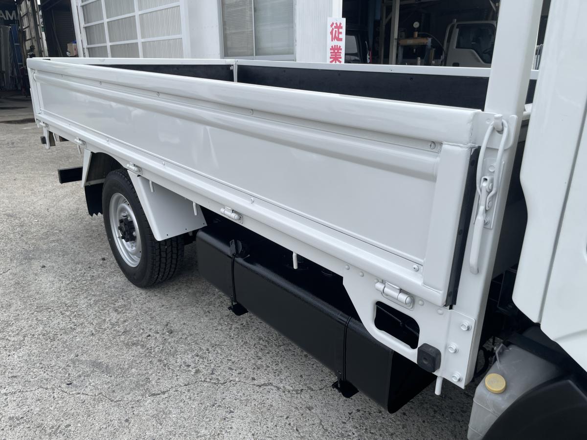 H29アトラス 1.4t 平ボディ 4WD|中古トラックの販売・買取・査定のアイナビ