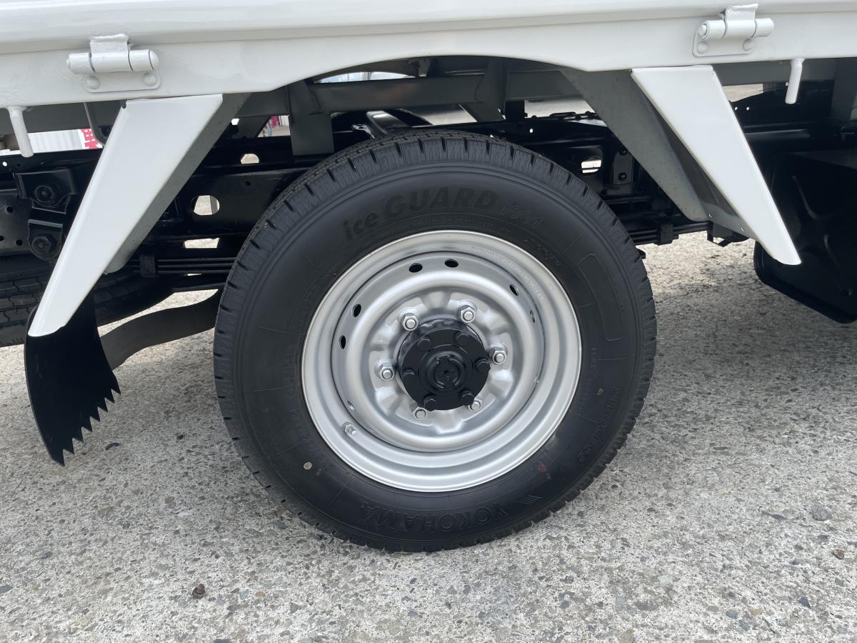 H29アトラス 1.4t 平ボディ 4WD|中古トラックの販売・買取・査定のアイナビ