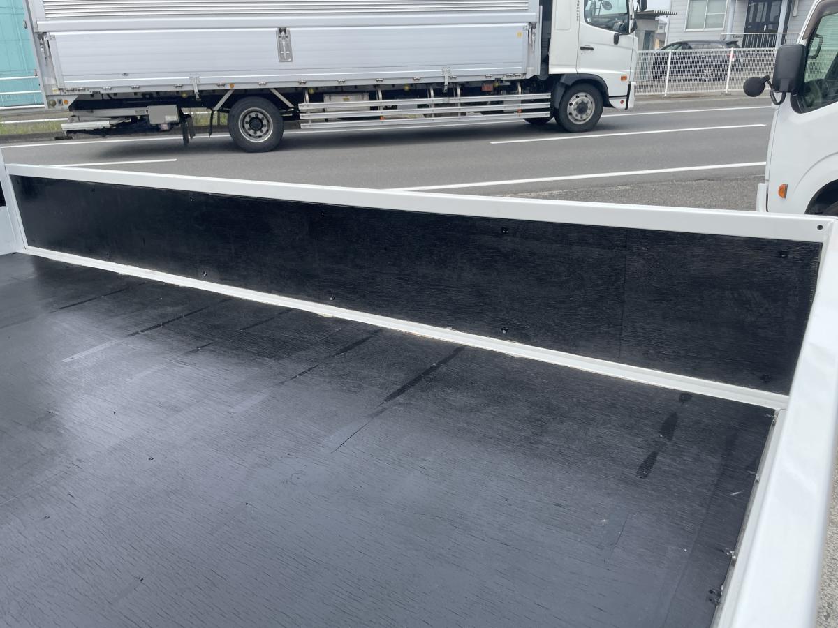 H29アトラス 1.4t 平ボディ 4WD|中古トラックの販売・買取・査定のアイナビ