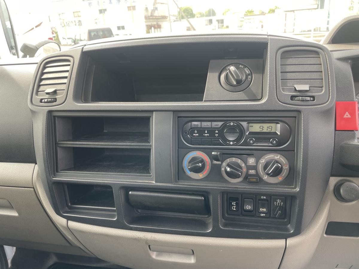 H29アトラス 1.4t 平ボディ 4WD|中古トラックの販売・買取・査定のアイナビ