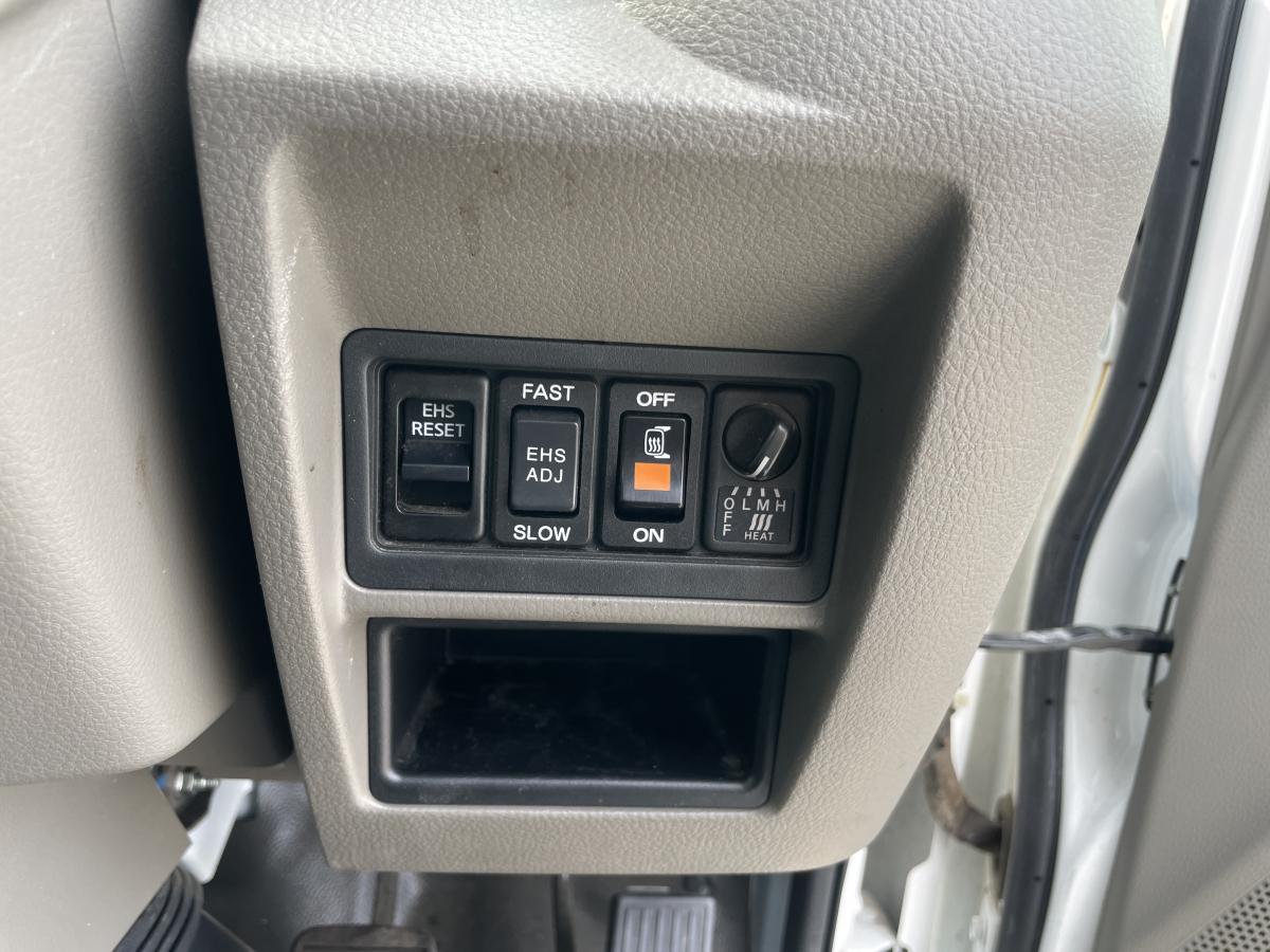 H29アトラス 1.4t 平ボディ 4WD|中古トラックの販売・買取・査定のアイナビ