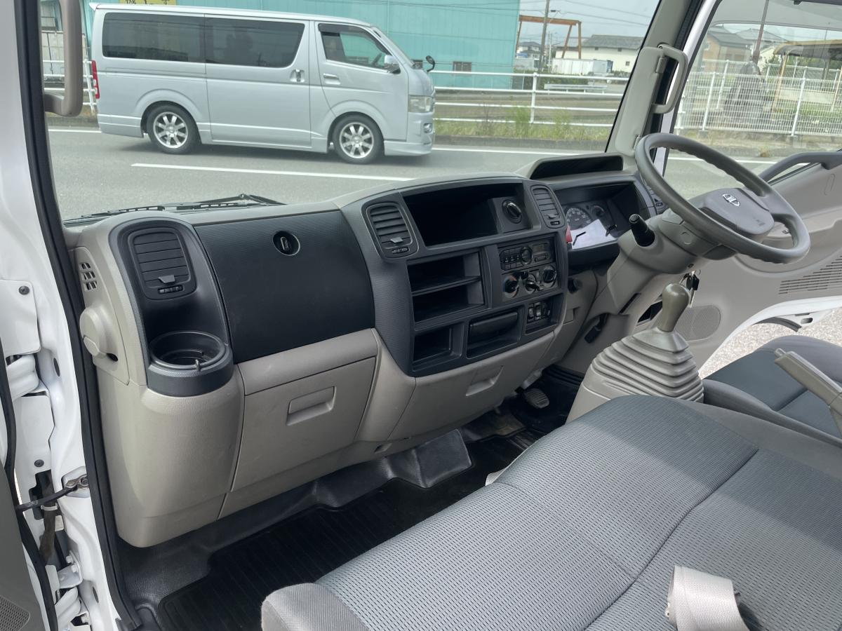 H29アトラス 1.4t 平ボディ 4WD|中古トラックの販売・買取・査定のアイナビ