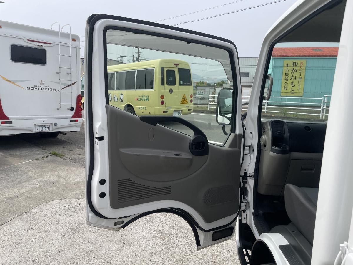 H29アトラス 1.4t 平ボディ 4WD|中古トラックの販売・買取・査定のアイナビ