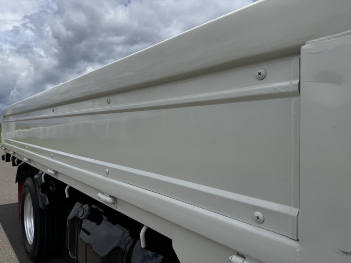 平成26年タイタン平ボディー4ナンバー準中型免許可|中古トラックの販売・買取・査定のアイナビ