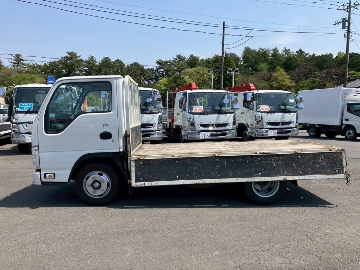 ☆年式/R2 標準/10尺 2t AT ナビ付き|中古トラックの販売・買取・査定のアイナビ