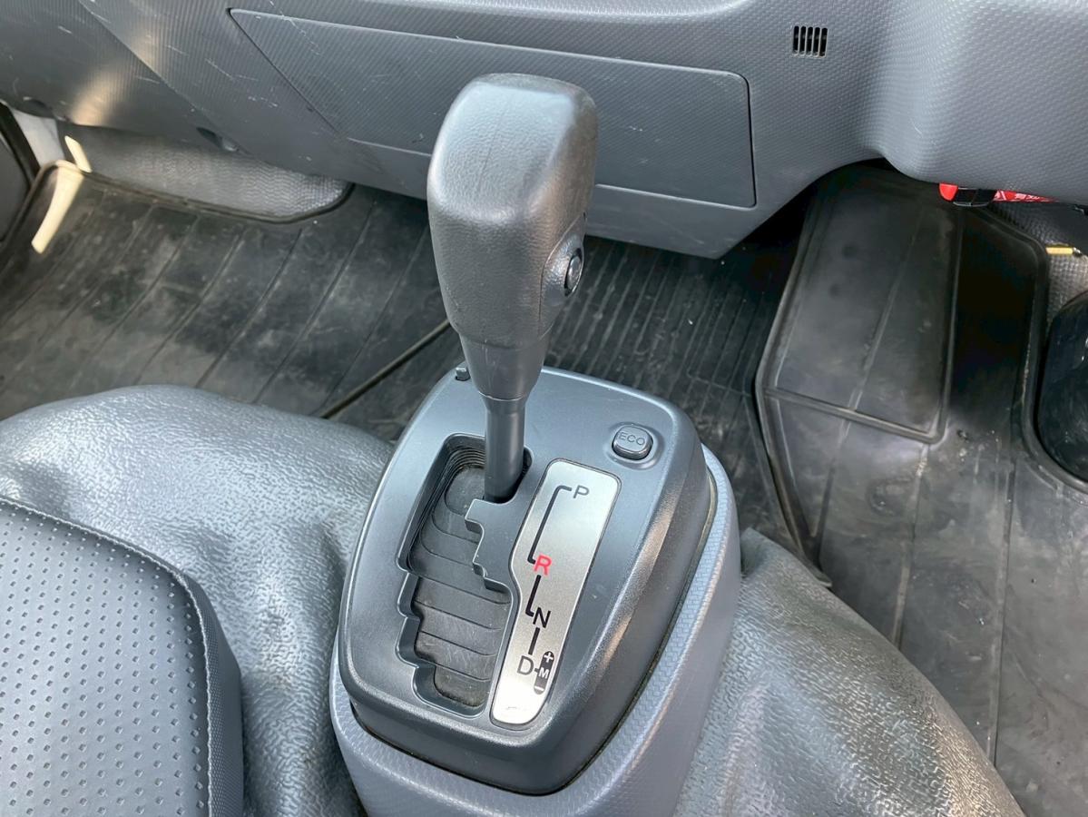 ☆年式/R2 標準/10尺 2t AT ナビ付き|中古トラックの販売・買取・査定のアイナビ