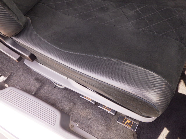 イスズTKG-FRR90S2平ボディ4t標準幅内寸長5.3m|中古トラックの販売・買取・査定のアイナビ