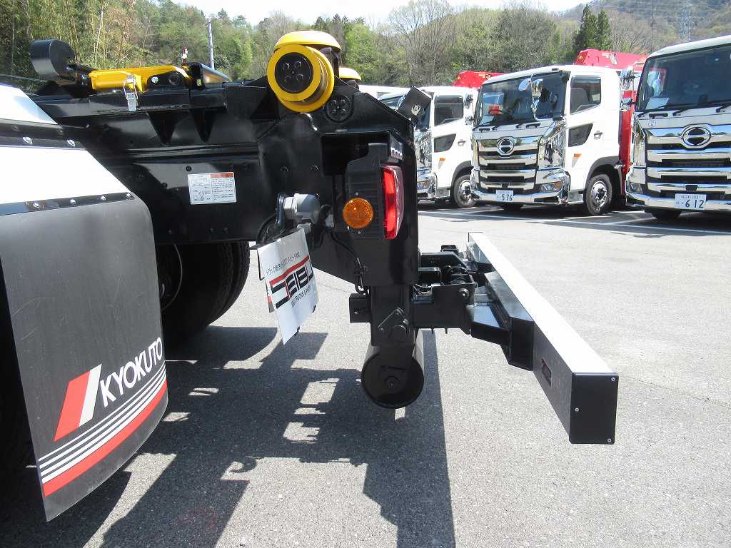 22t極東フックロールハイルーフ394PSシフトパイロット|中古トラックの販売・買取・査定のアイナビ