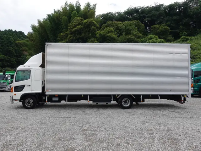 積載2.5t総重量7990kgワイドアルミバン|中古トラックの販売・買取・査定のアイナビ