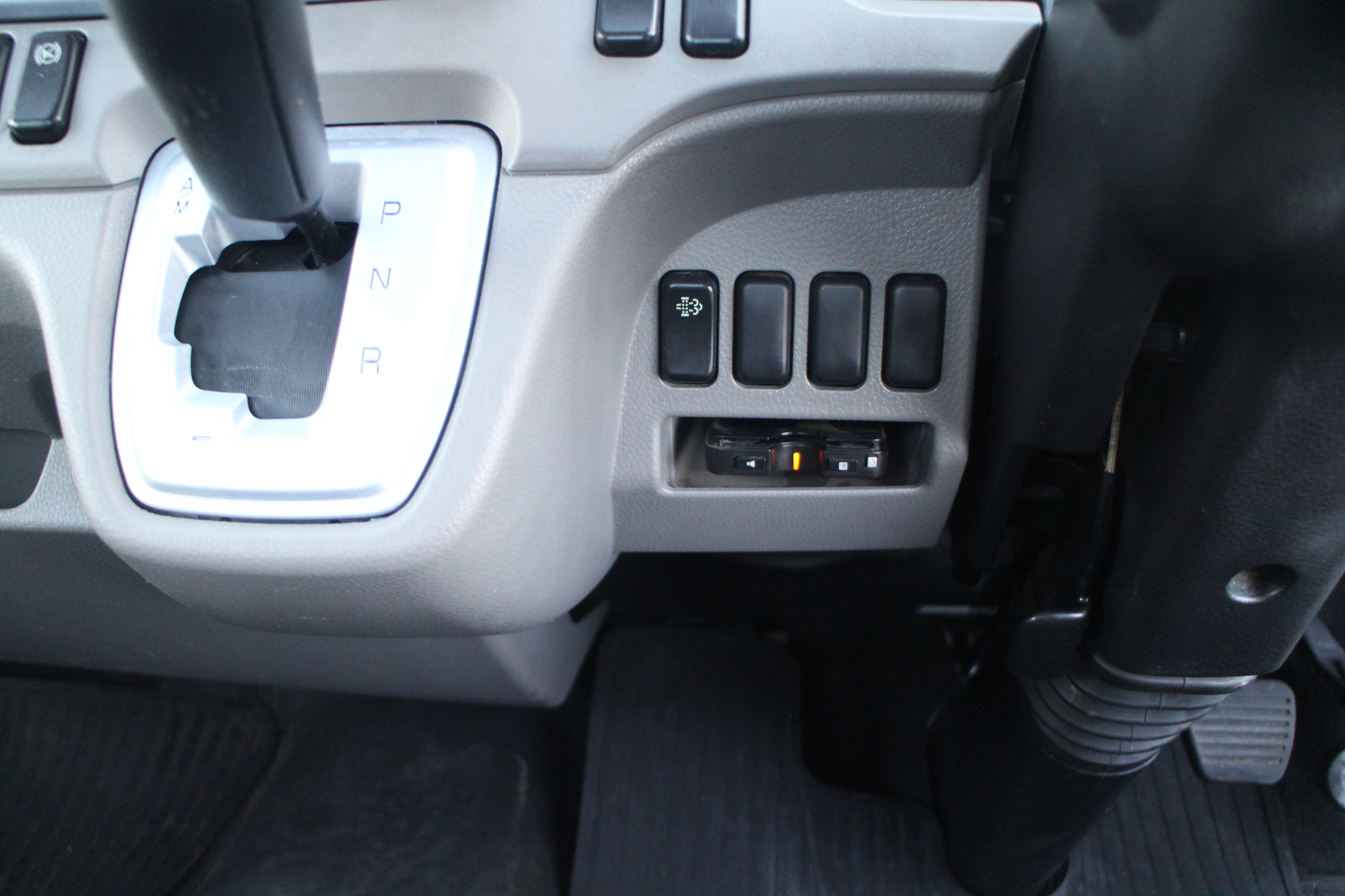 キャンター　２トン　平ボディー　250616　|中古トラックの販売・買取・査定のアイナビ