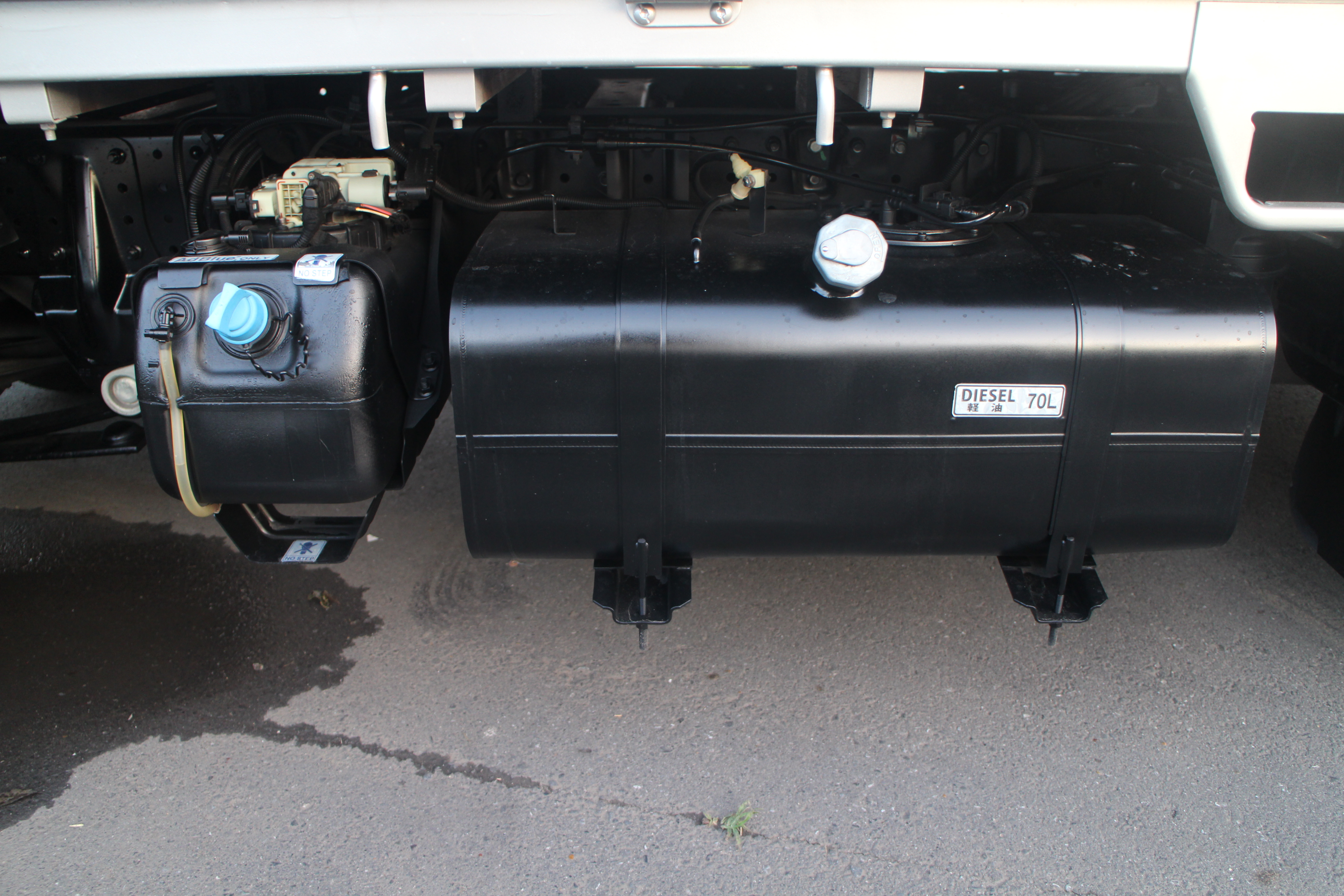 キャンター　２トン　平ボディー　250616　|中古トラックの販売・買取・査定のアイナビ