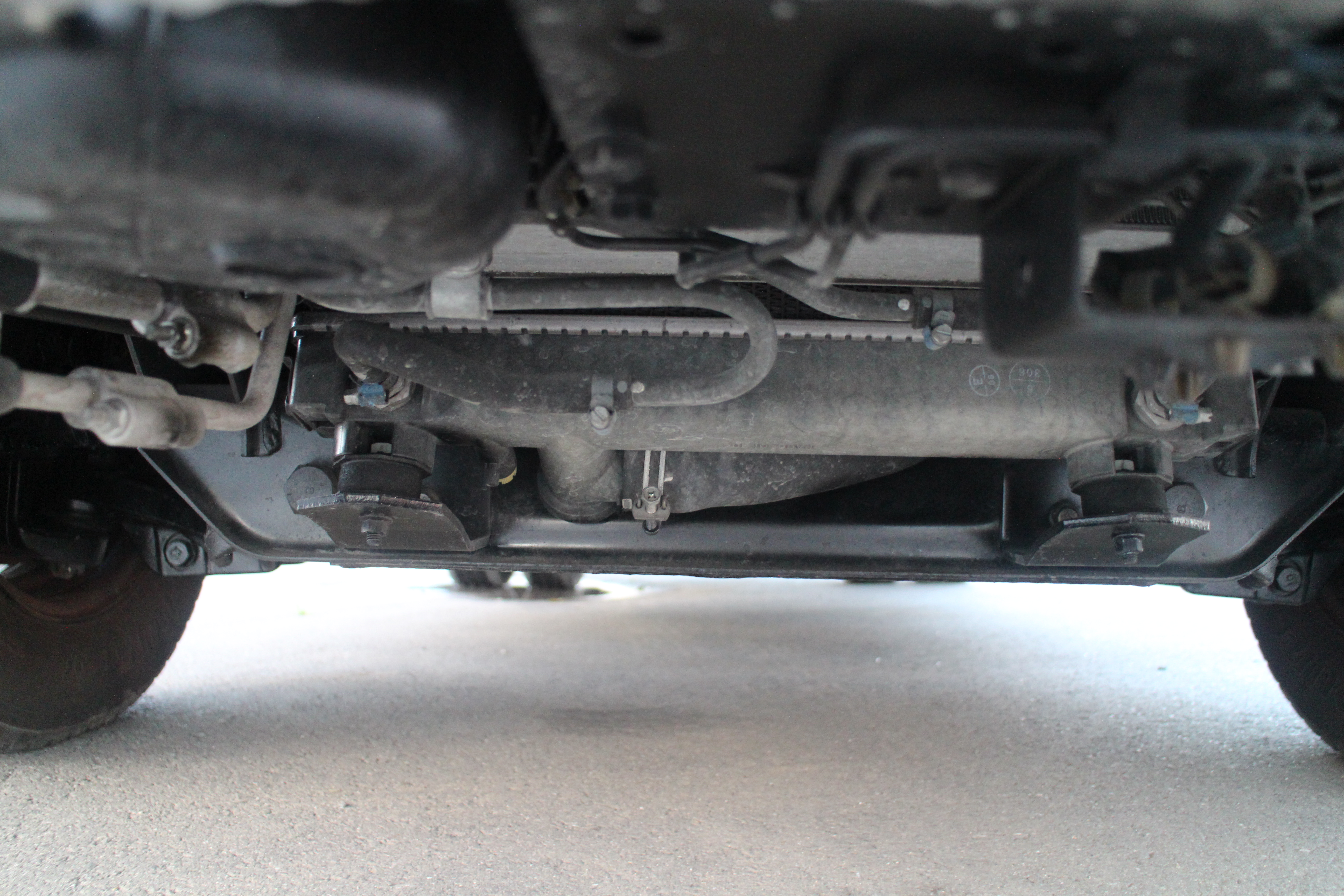 キャンター　２トン　平ボディー　250616　|中古トラックの販売・買取・査定のアイナビ