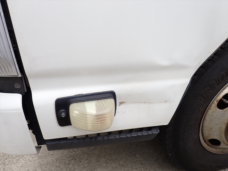 【351061】いすゞ エルフ 平ボディ2重アオリ床鉄板P/G付|中古トラックの販売・買取・査定のアイナビ