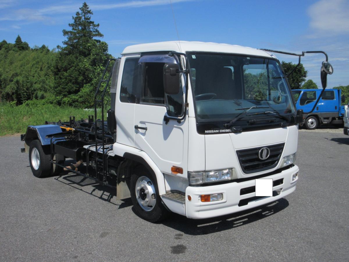 新明和製 アームロール 車検付 走行少ない!!|中古トラックの販売・買取・査定のアイナビ