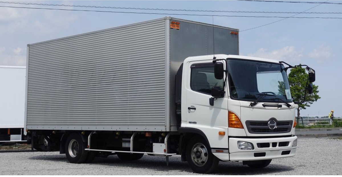 後輪エアサス積載2750kgパワーゲート1tワイドアルミバン|中古トラックの販売・買取・査定のアイナビ